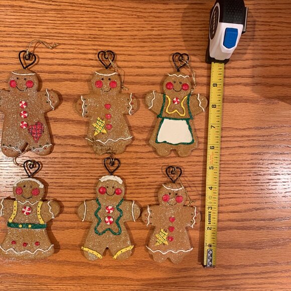 SET OF SIX GINGERBREAD MEN AND WOMEN, SPARKLY, CHRISTMAS ORNAMENTS, LIKE NEW - Picture 3 of 4